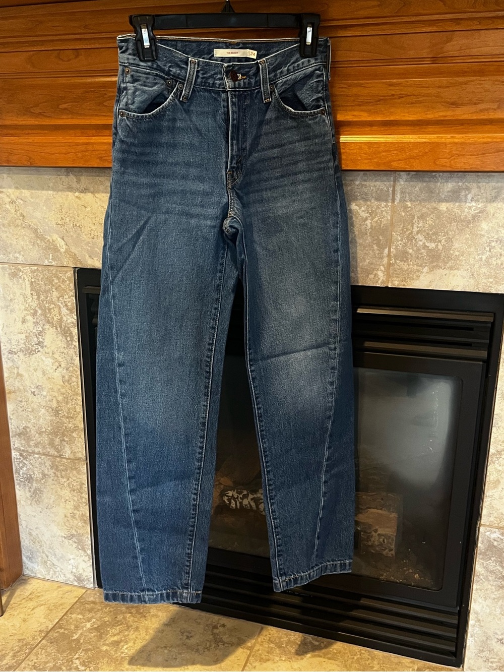 Levi’s ‘94 baggy barrel jeans 100% cotton.